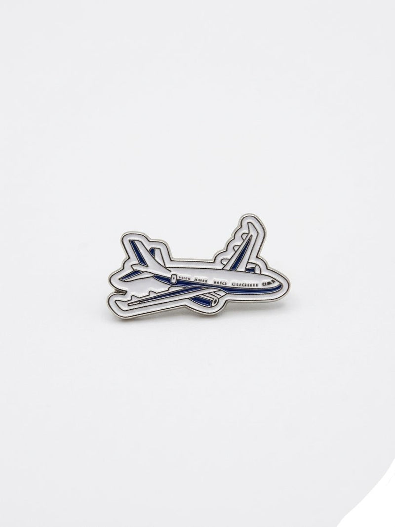 Qatar Airways Aircraft Pin Badge - Premium Enamel Airplane Collectible
